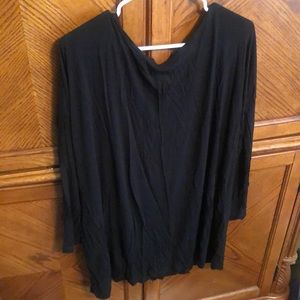 Anyone need a black Piko top?!